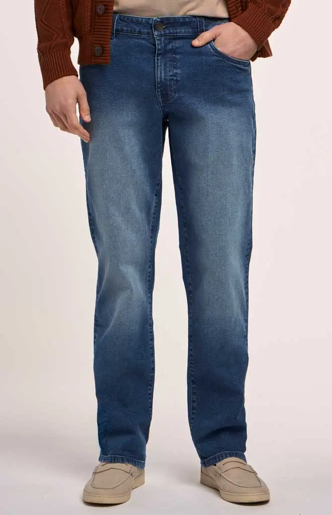 Ben Sherman Straight-Fit Five-Pocket Jeans 1