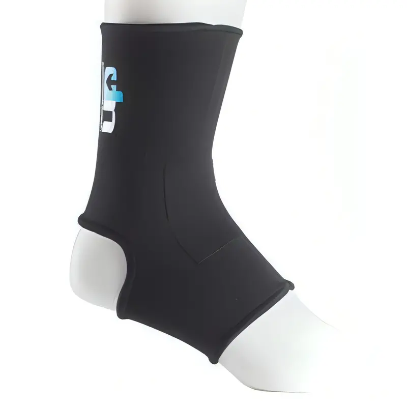 Black Elastic Ankle Brace – Ultimate Performance 1