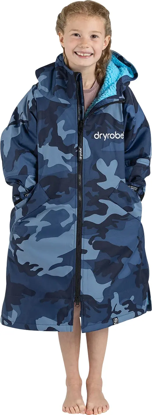 Dryrobe Advance Kids' Long Sleeve Changing Robe – Blue Camo Design 1